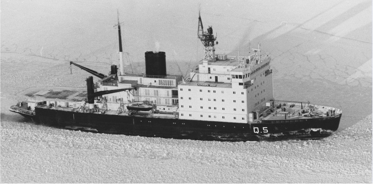 Almirante Irizar (Q 5)