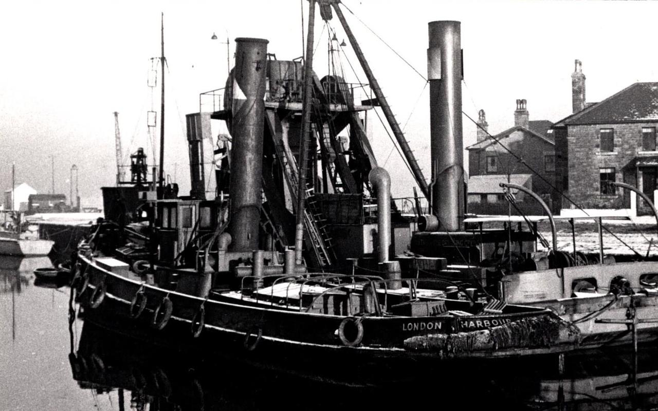 Harbour Works 20