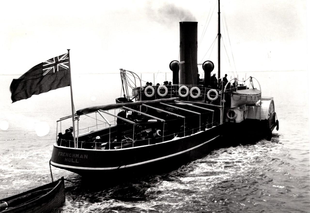 Barge Frenchman